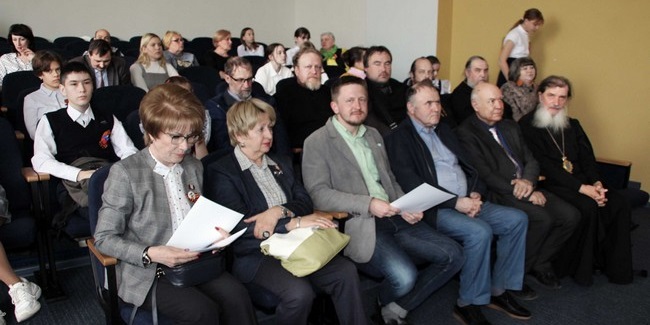 Представители Минприроды и Общественной палаты Омской области вошли в жюри школьной конференции