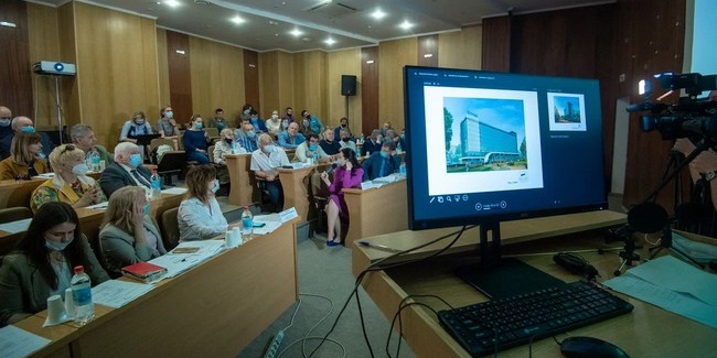 На градсовет по поводу строительства гостиницы cosmos не пустили местных жителей