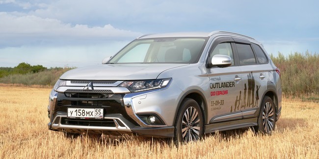 Mitsubishi outlander: чужестранец, который легко стал русским