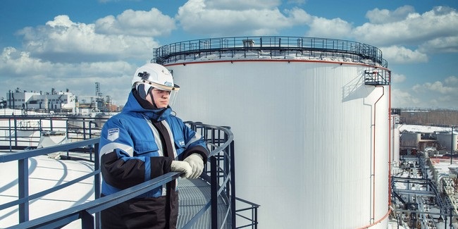 «биосфера» поможет «газпром нефти» сократить расход воды на омском нпз