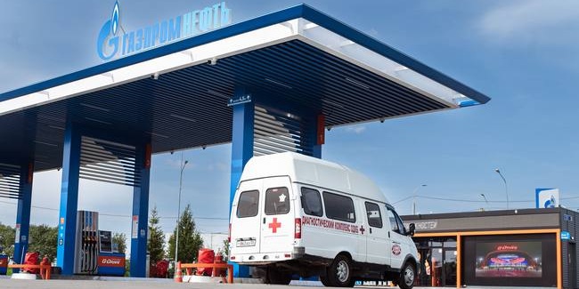 «Газпром нефть» подарила детской больнице топливо, чтобы врачи смогли вовремя прийти на помощь детям из отдаленных районов Омской области