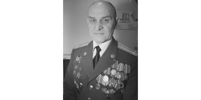 В омске скончался директор областного дома ветеранов сергей демин