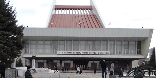 Министерство культуры омской области: «речь о закрытии музыкального театра не идет»