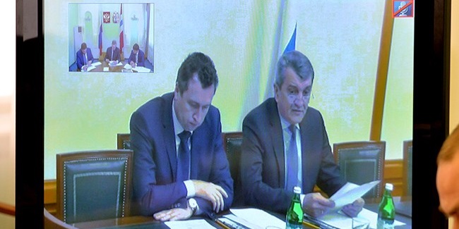 Бурков пообещал меняйло выполнить в омской области все работы по благоустройству, несмотря на морозы