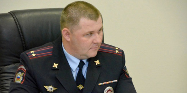 На кресло покойного главы черлакского района претендует уволенный за драку в московском метро экс-начальник полиции омска