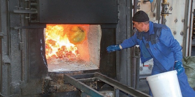 За выбросы в Омске составили протоколы на микрозавод по сжиганию медицинских отходов