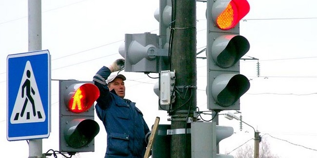Мэрия Омска изменит настройки светофора на Красноярском тракте