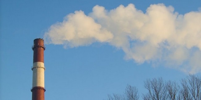 Один из округов Омска опять столкнулся с выбросами хлороводорода
