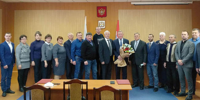 Депутаты ещё одного района омской области переизбрали главу на второй срок