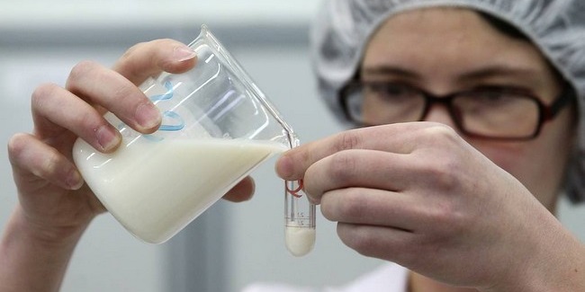 Омский Роспотребнадзор назвал производителей молочного фальсификата