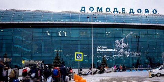 Количество рейсов из Омска в Москву и Санкт-Петербург сократится на зиму