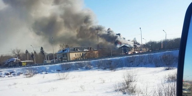 В Омске загорелся ресторан «Фан Фан»