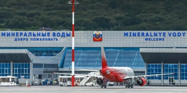 Рейс из Омска в Минводы задержали на три часа