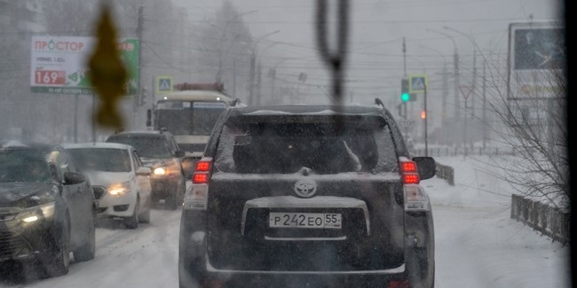 К Старому Новому году в Омске потеплеет, но поднимется метель