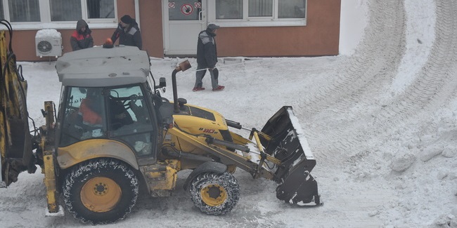 Новый руководитель УДХБ изменил схему уборки Омска от снега