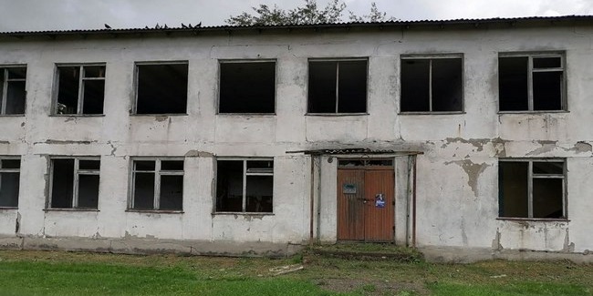 Суд отменил приватизацию дома быта в Омской области