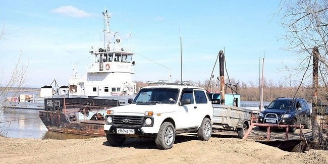 В Омской области заработали паромные переправы – теперь бесплатные и для автомобилей