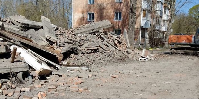В Омске полностью снесён аварийный дом, обрушившийся на выходных