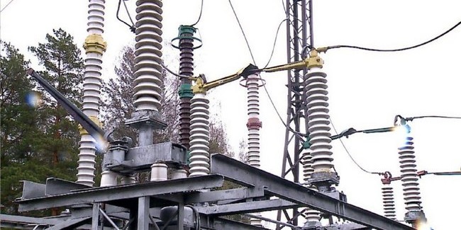 В Усть-Ишиме спасают от воды подстанцию, чтобы целый район Омской области не остался без электричества