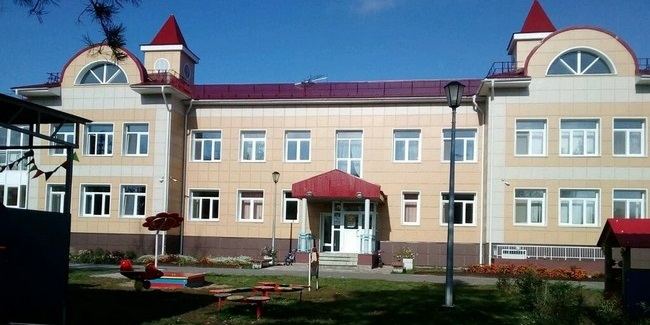 Мэрия назвала школы Омска, которые отремонтируют этим летом