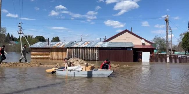 В Омской области остаются затопленными 648 домов