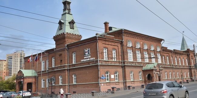 Историческое здание Омского горсовета отремонтирует алтайский подрядчик