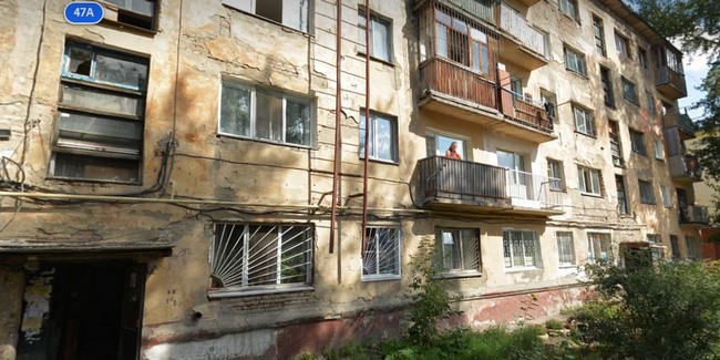 Обследование подтвердило, что дому на улице Магистральной в Омске грозит обрушение