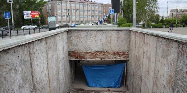 За ремонт фасадов подземного перехода в центре Омска мэрия заплатит 2,4 миллиона рублей