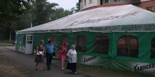 Мэрия планирует внести летние кафе в схему размещения НТО на территории Омска