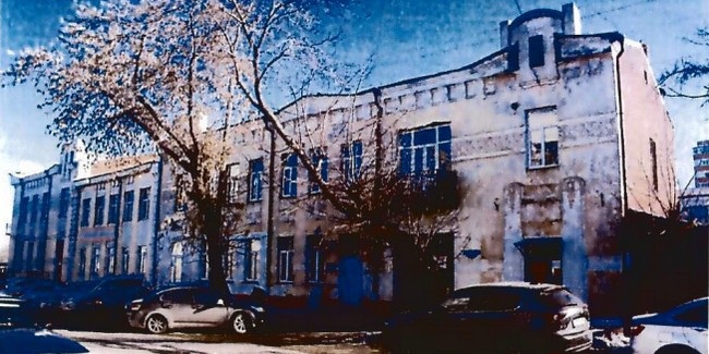 В старинном здании в центре Омска выставят на приватизацию двухэтажное помещение