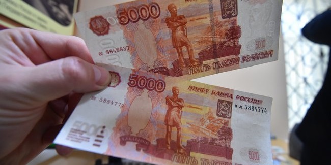 На финансовом рынке Омской области обнаружили ещё трёх нелегалов