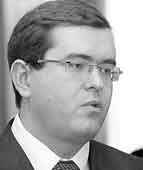 Перекрашивать авто омским таксистам пока не придется