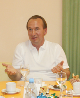 Владимир сараев считает, что вайсфельд был бы хорошим вариантом для «авангарда»,