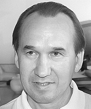 Владимир сараев, министр: «омичка» сегодня не вполне еще здорова только из-за того, что там сохранилось влияние шумакова, который пытается воздействовать на некоторых работников клуба»