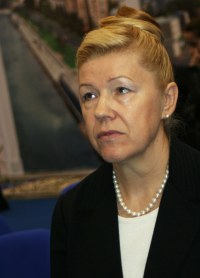 Мизулина задолжала деньги в пенсионный фонд россии