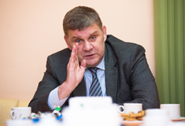 Андрей стороженко, министр здравоохранения омской области:«на 2013 год у нас планка такая – 30 000 рублей должен получать врач, 14 000 -медсестра, 8 000 — санитарка»