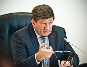 Мэр вячеслав двораковский заклеймит должников