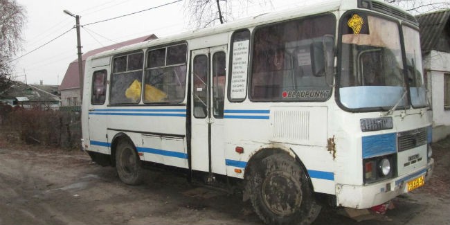 На автодороге Челябинск — Новосибирск столкнулись три машины и автобус