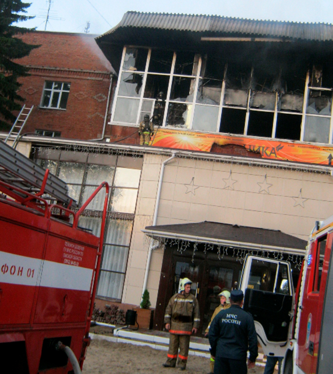 Пожар в оздоровительно-гостиничном копмлексе &amp;quot;Ника&amp;quot; в Омске