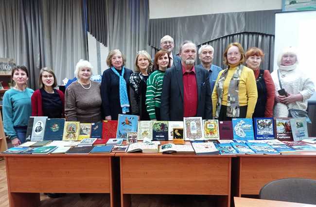 Юбилейные даты поэтов в 2024 году. Писатели юбиляры. Знаменательные даты про писателей. Календарь с писателями. Памятные литературные даты.